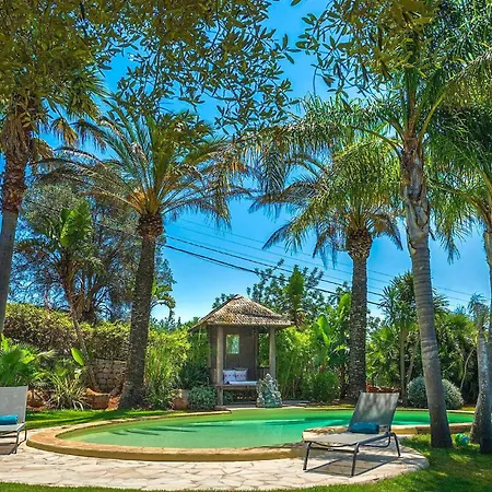 Beni Nyaraló Santa Eularia des Riu